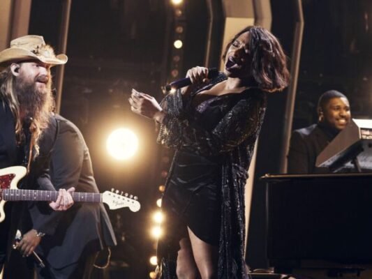 Watch: Jennifer Hudson and Chris Stapleton CMA Awards Performance