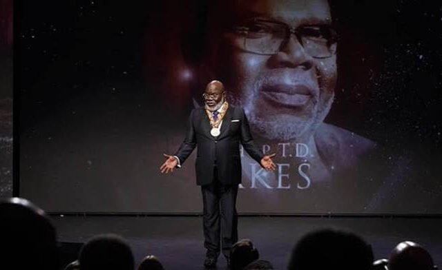 Bishop T.D. Jakes Honored at Museum of the Bible