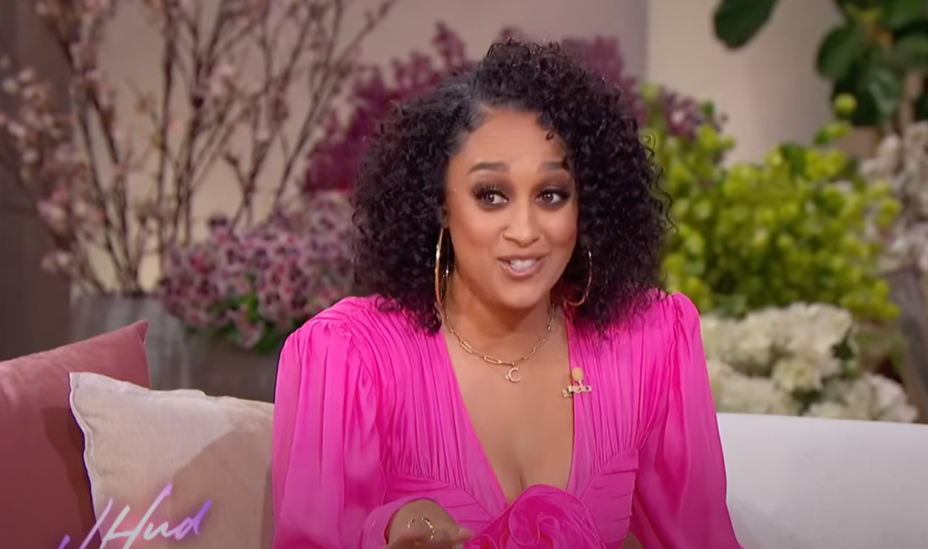 Tia Mowry on The Jennifer Hudson Show
