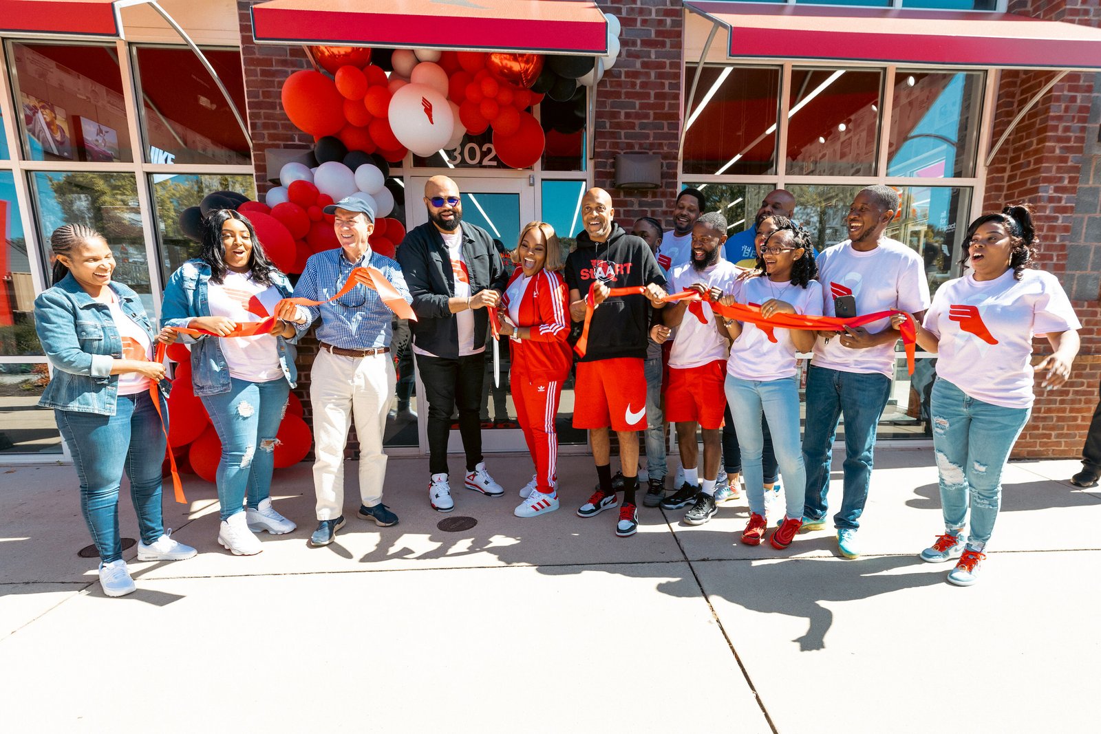 Tasha Cobbs Leonard New Shoe Store Opening in South Carolina